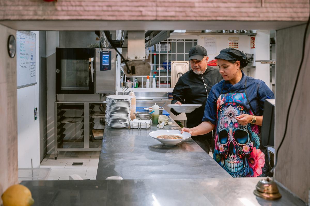 Menu – images_chefs-keuken-schotel-bereiden